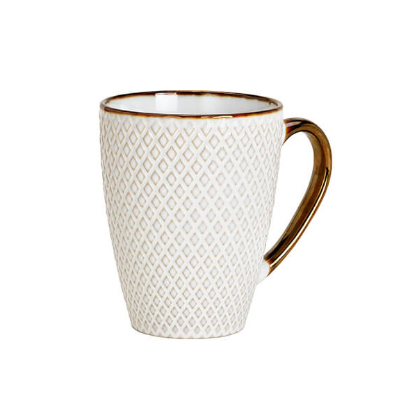 Tasse en grès élégante à motif carreau et poignée dorée, 300ml – idéale pour les amateurs de designs classiques.

