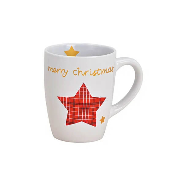 Tasse en céramique – Étoile de Noël festive 350ml. Tasse en céramique blanche avec un motif d'étoile rouge et l'inscription "Merry Christmas", ornée d'étoiles dorées. Parfaite pour l’ambiance festive de Noël.
