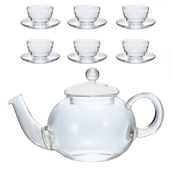 Service à thé Hario Claire avec théière en verre et 6 verres résistants à la chaleur avec soucoupes – ensemble moderne en verre borosilicaté.




