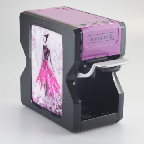 Nori violette Kaffeemaschine mit kreativem Ballerina-Motiv in Violetttönen von beanarella – ideal für die moderne Küche