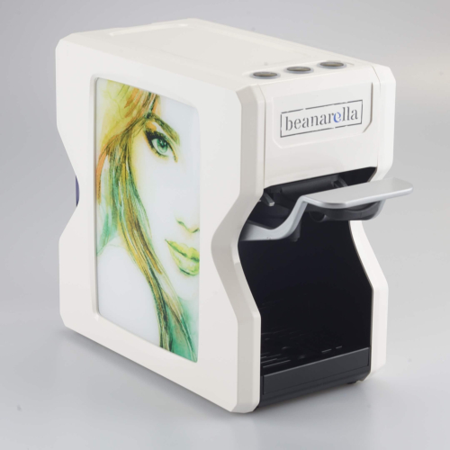 Weisse Nori Kaffeemaschine von beanarella mit künstlerischem Frauengesicht-Motiv – stilvolles und kreatives Design