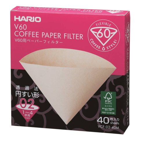 Confezione di filtri di carta Hario V60 dimensione 02 in marrone naturale, mostra un pacco da 40 pezzi per 1-4 tazze di caffè.