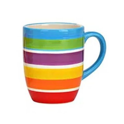 Mug en céramique coloré avec des rayures dynamiques, 250ml, Design 2, parfait pour un usage quotidien.