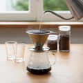 Zubereitung von Filterkaffee mit dem Hario Edelstahl Handfilter Double Mesh Dripper 02