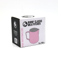 Rhino Classic Milk Pitcher 450 ml Pink Marshmallow Detailansicht des präzisen Ausgiessers für Latte Art