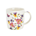 Tasse en porcelaine avec motif floral vibrant, 350ml – parfaite pour présenter élégamment thé ou café.

