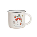 Tasse Festive – Bonhomme de Neige & Écharpe Rouge 355ml. Tasse en porcelaine blanche avec un joyeux bonhomme de neige portant une écharpe rouge, tenant un balai et accompagné d'un petit oiseau. Idéale pour l'hiver et la période de Noël.
